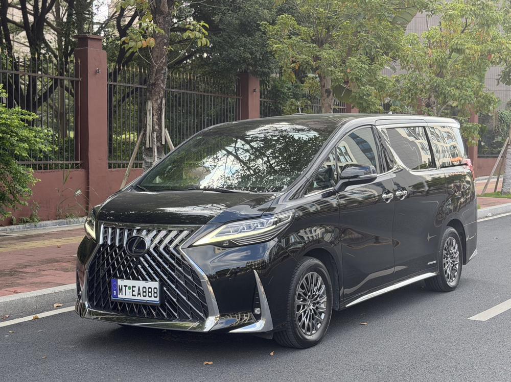 Lexus Lexus LM