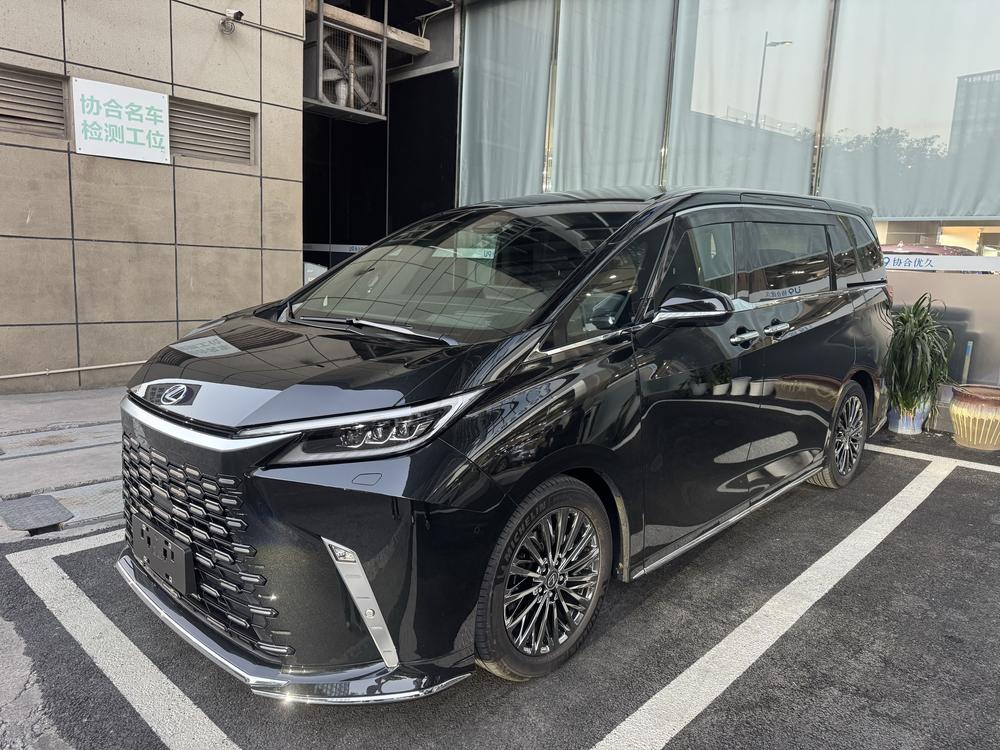 Lexus Lexus LM