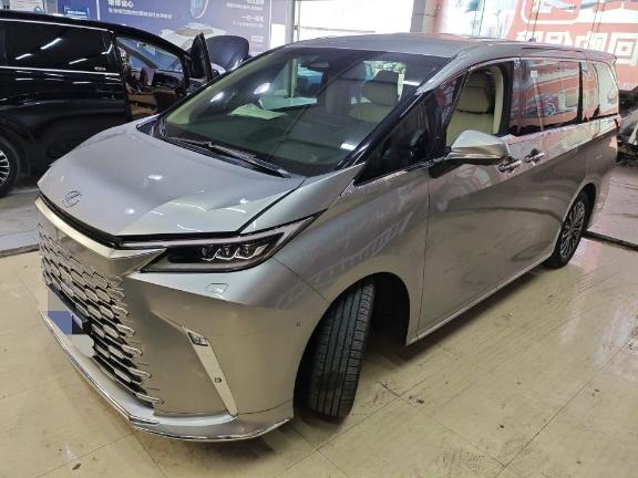 Lexus Lexus LM