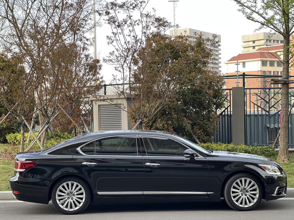 Lexus Lexus LS