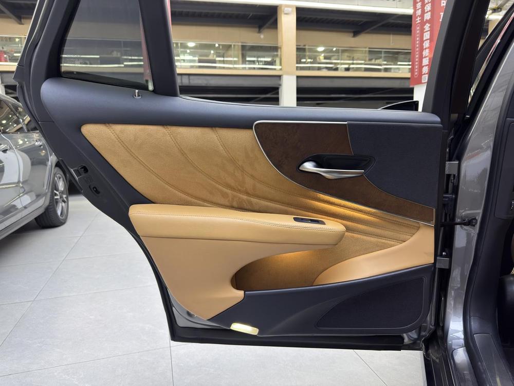 Lexus Lexus LS