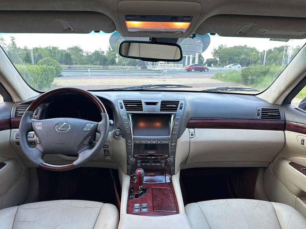 Lexus Lexus LS