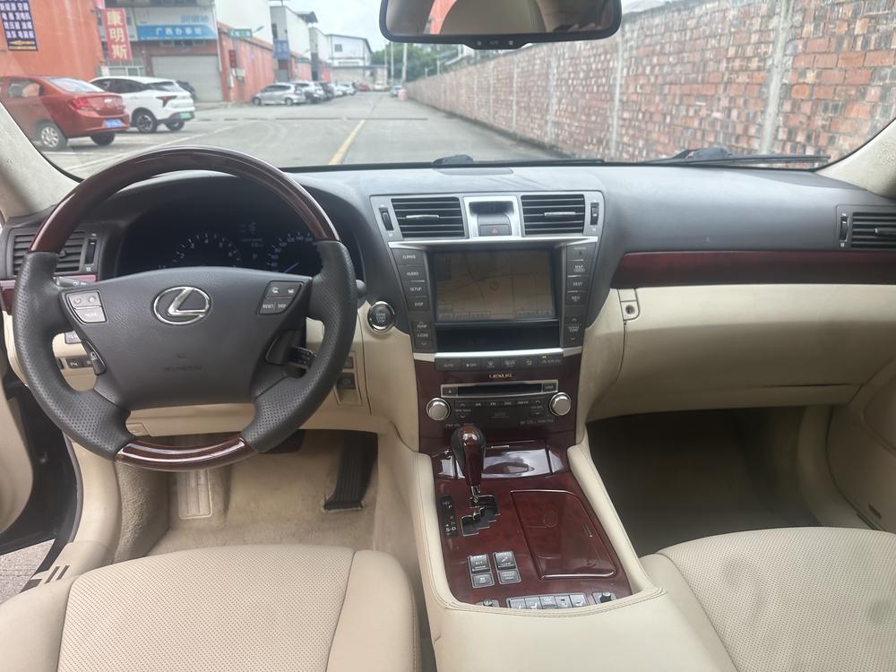 Lexus Lexus LS