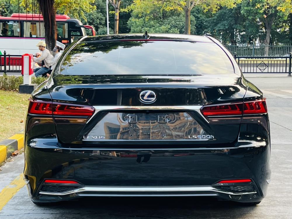 Lexus Lexus LS