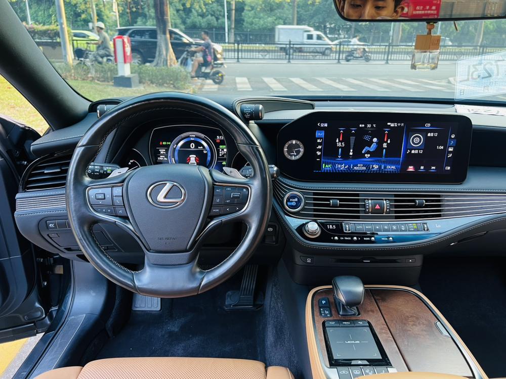 Lexus Lexus LS