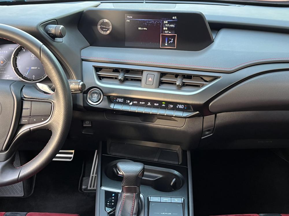 Lexus Lexus UX