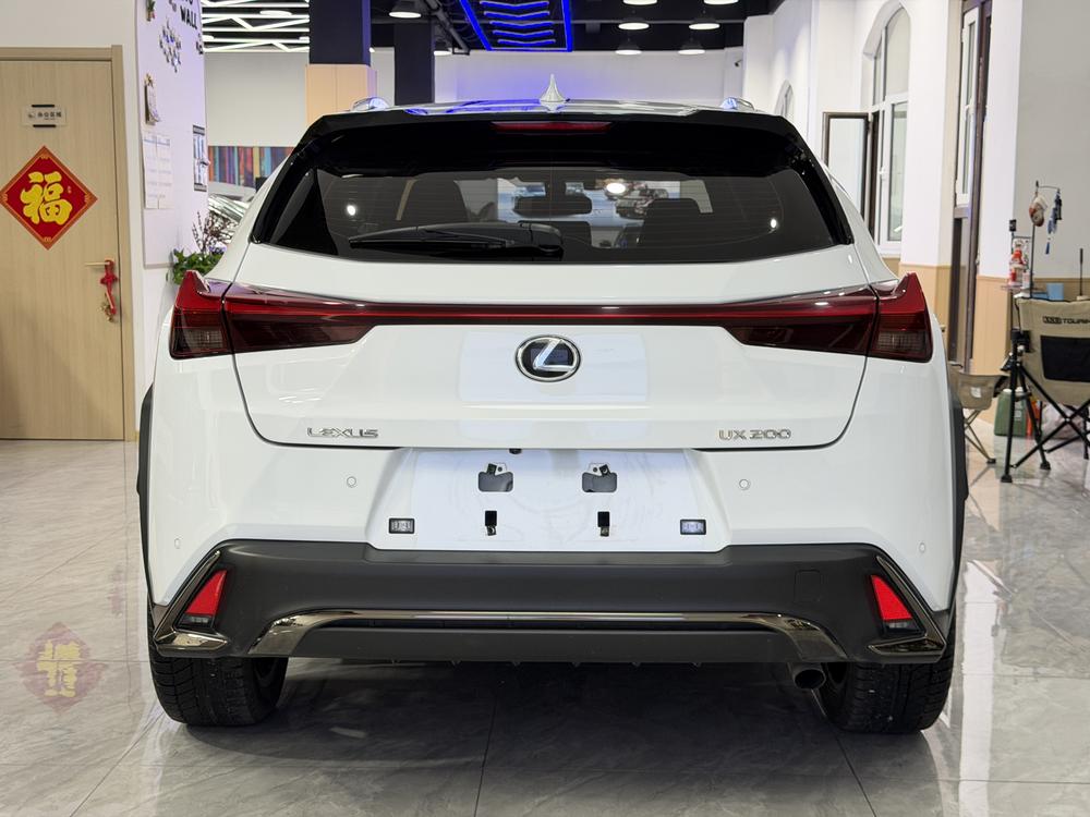 Lexus Lexus UX