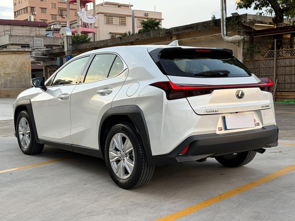 Lexus Lexus UX