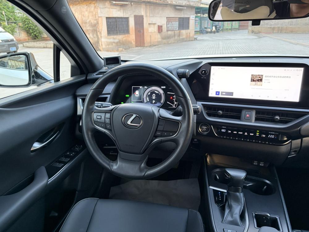 Lexus Lexus UX