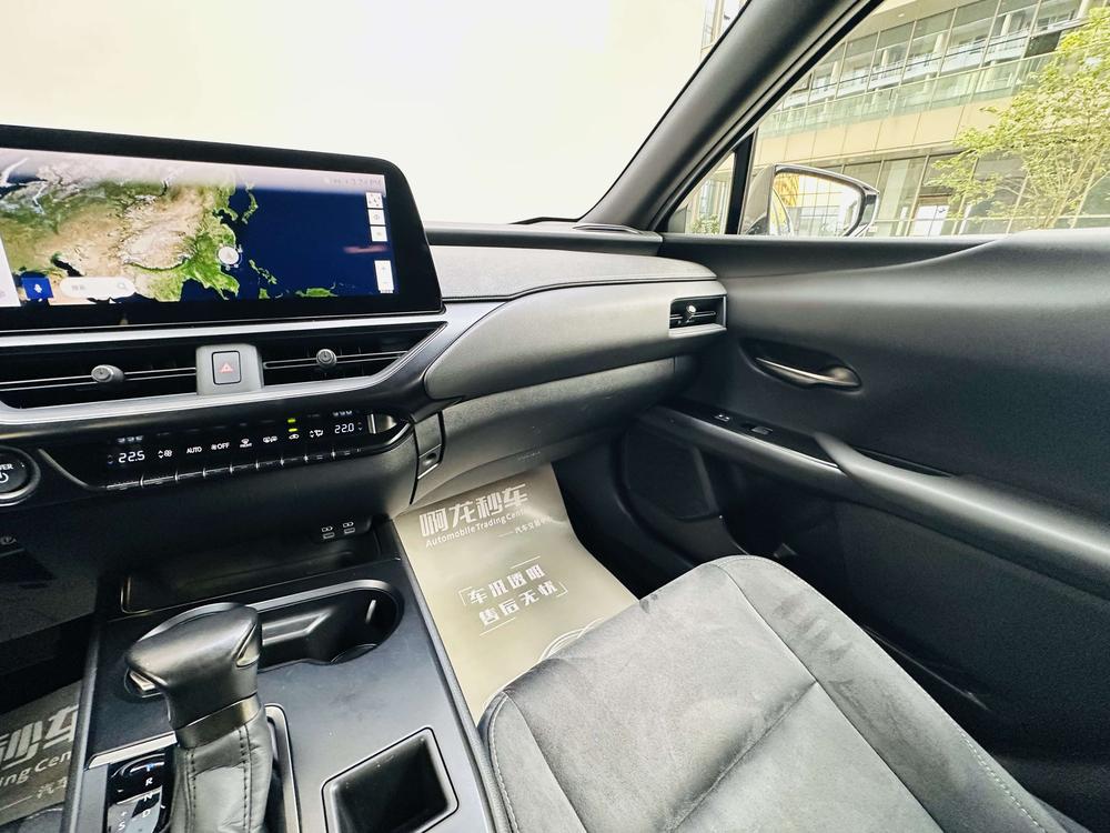 Lexus Lexus UX