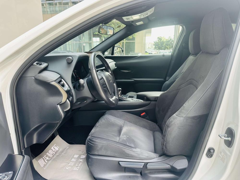 Lexus Lexus UX