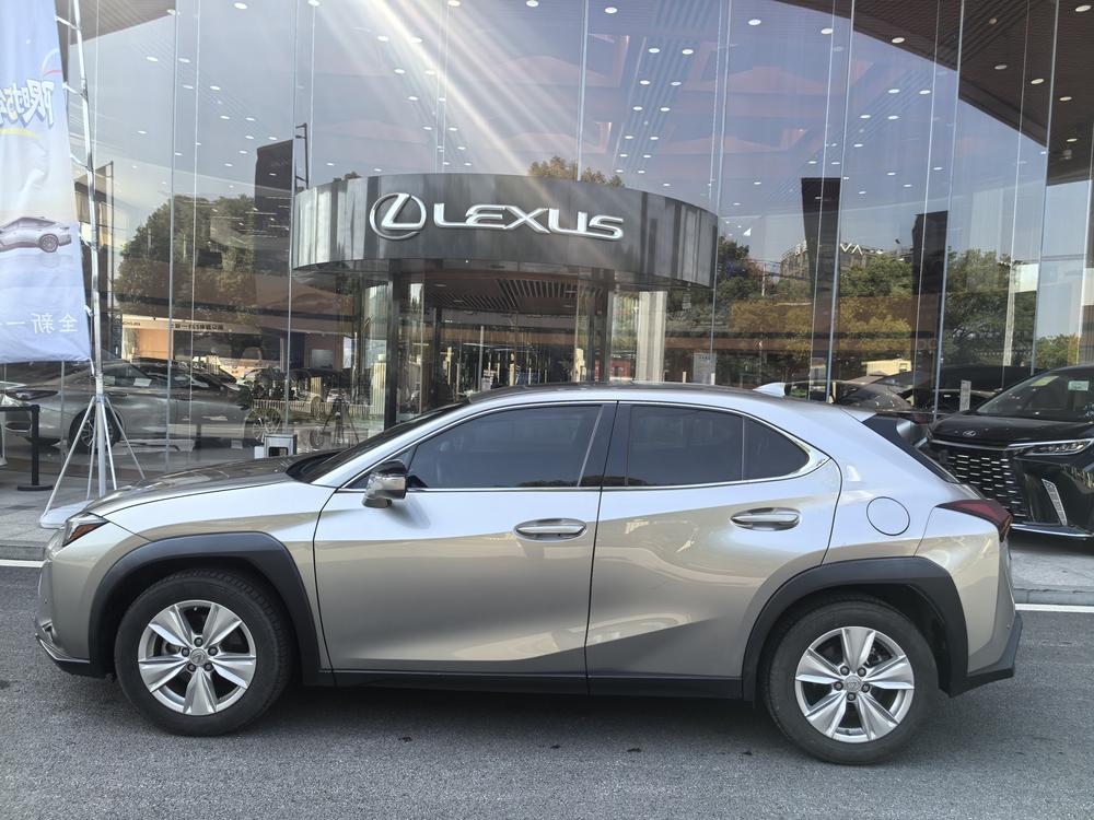 Lexus Lexus UX