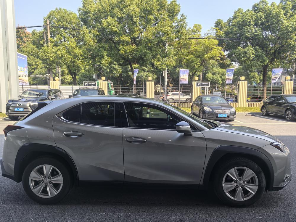 Lexus Lexus UX