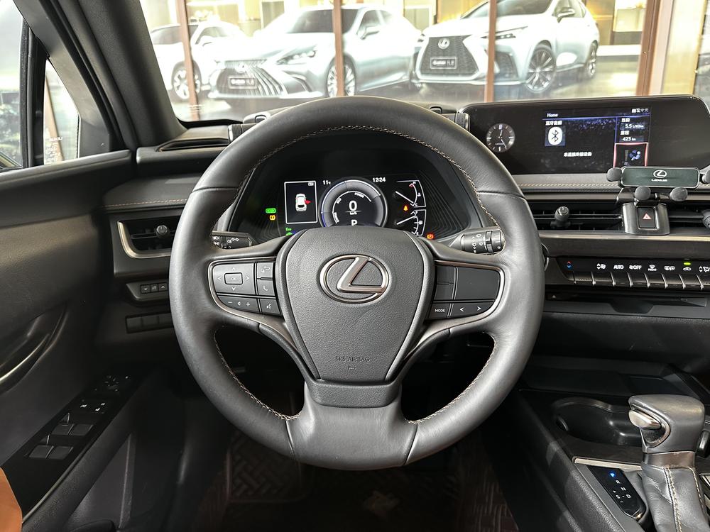 Lexus Lexus UX