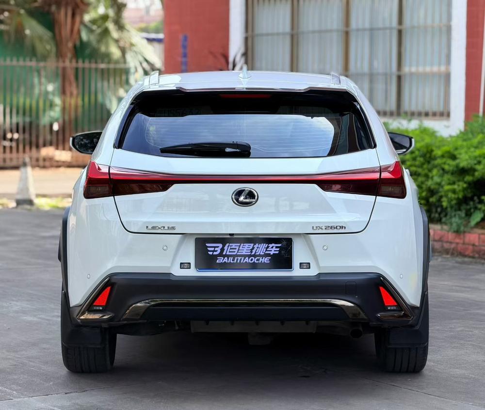 Lexus Lexus UX