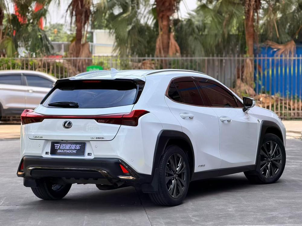 Lexus Lexus UX