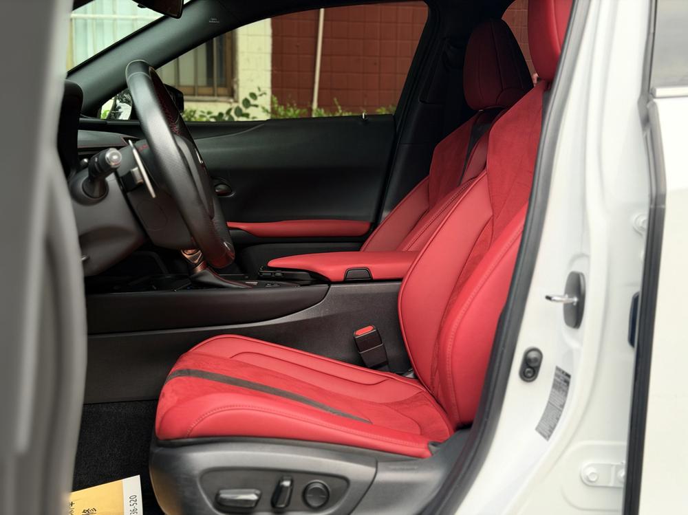 Lexus Lexus UX