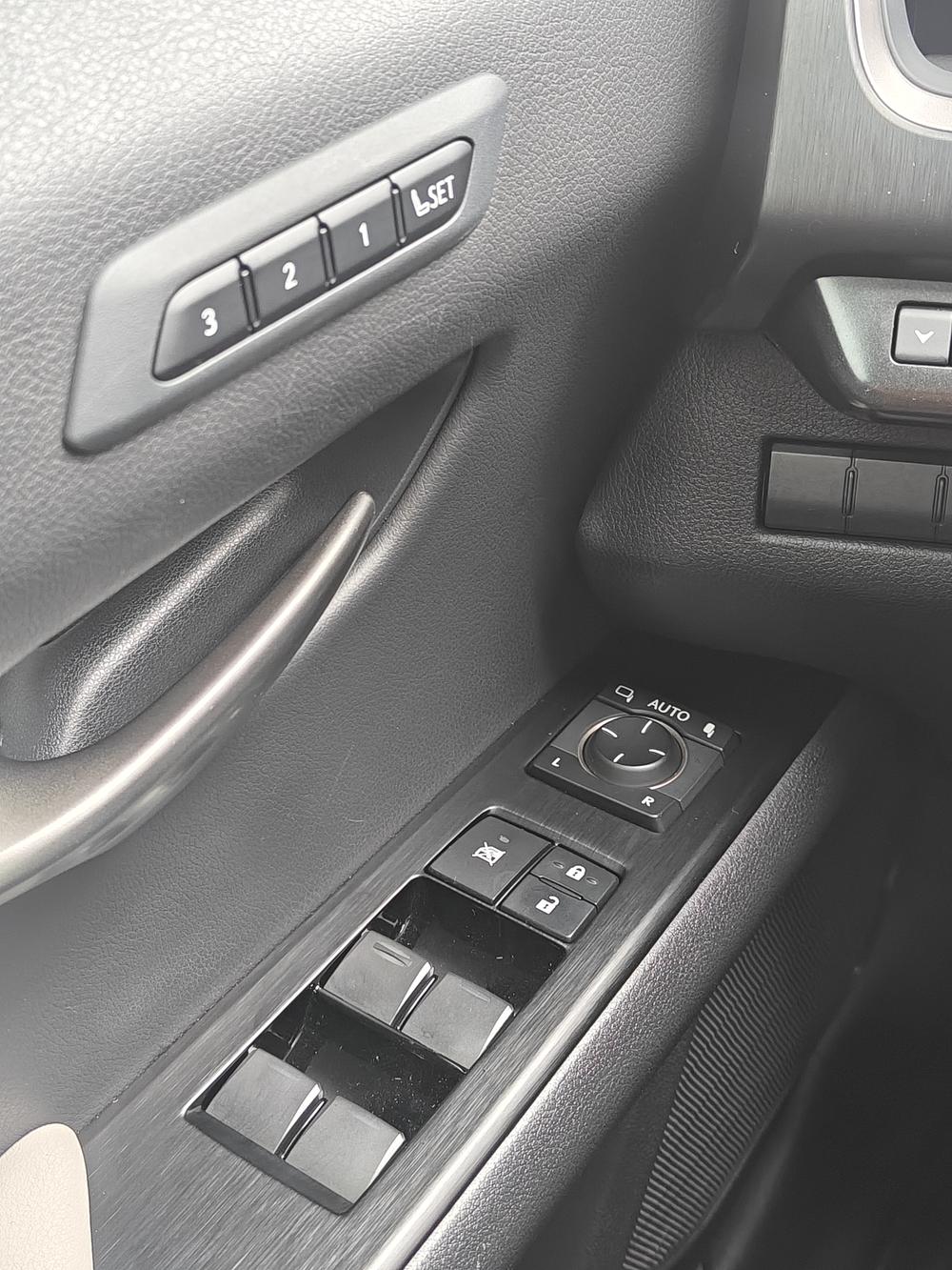 Lexus Lexus UX