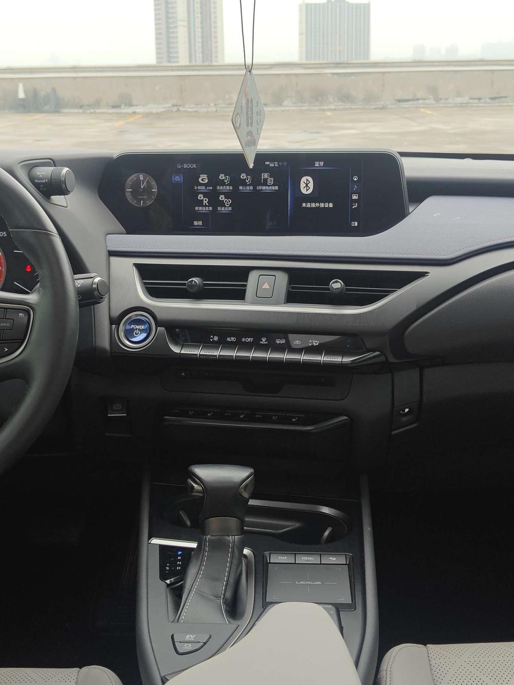 Lexus Lexus UX