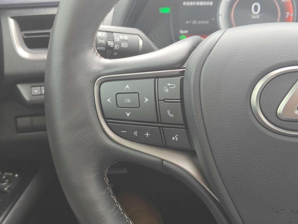 Lexus Lexus UX