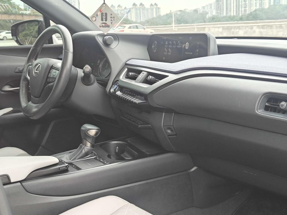 Lexus Lexus UX