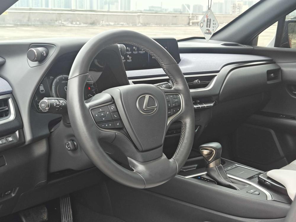 Lexus Lexus UX