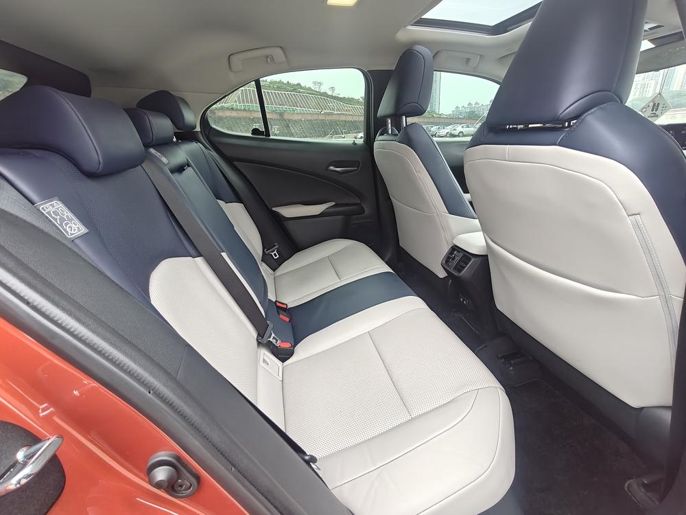 Lexus Lexus UX