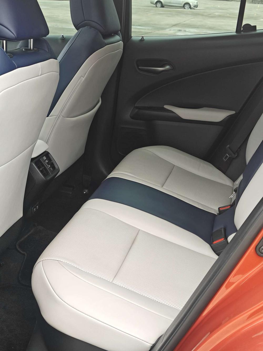 Lexus Lexus UX