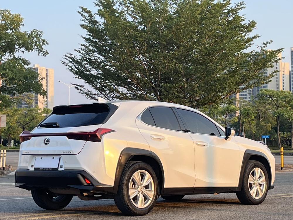 Lexus Lexus UX