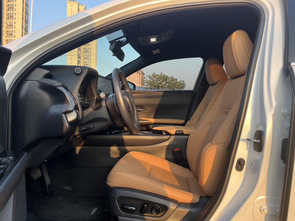 Lexus Lexus UX