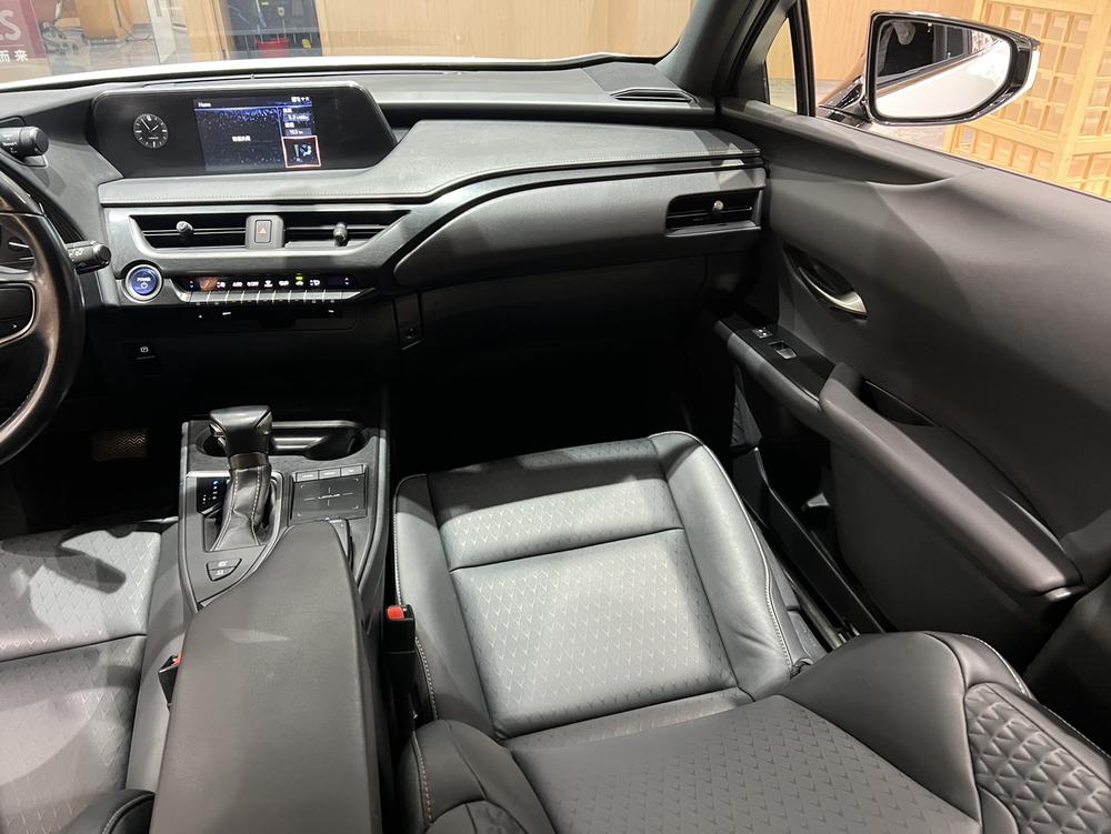 Lexus Lexus UX