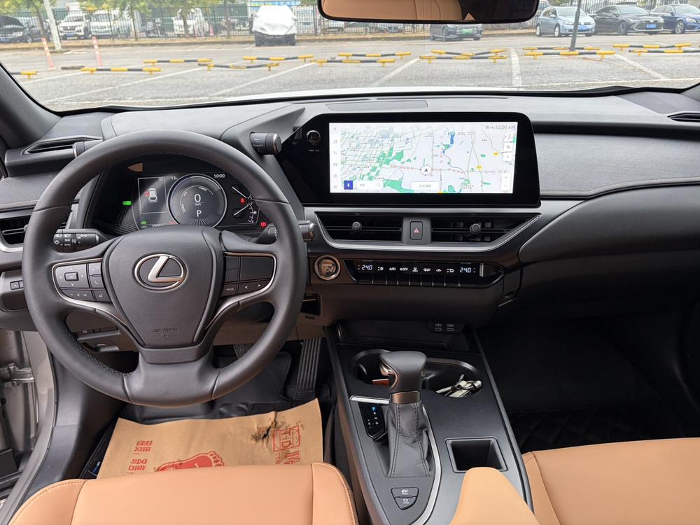 Lexus Lexus UX