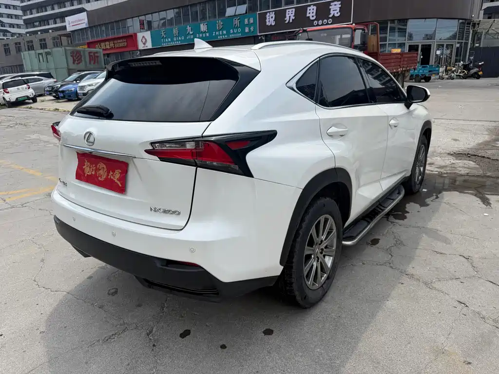 Lexus NX