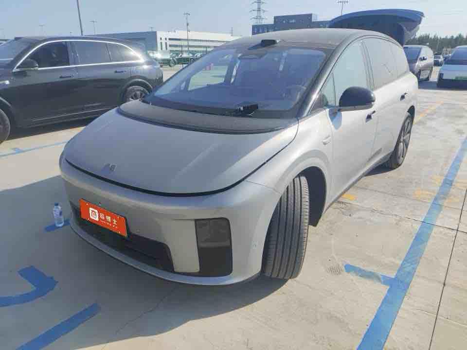 Li Auto Li Auto i8