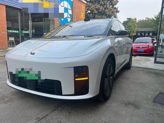 Li Auto Li Auto i8