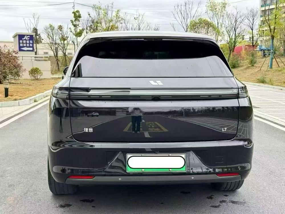 Li Auto Li Auto L7