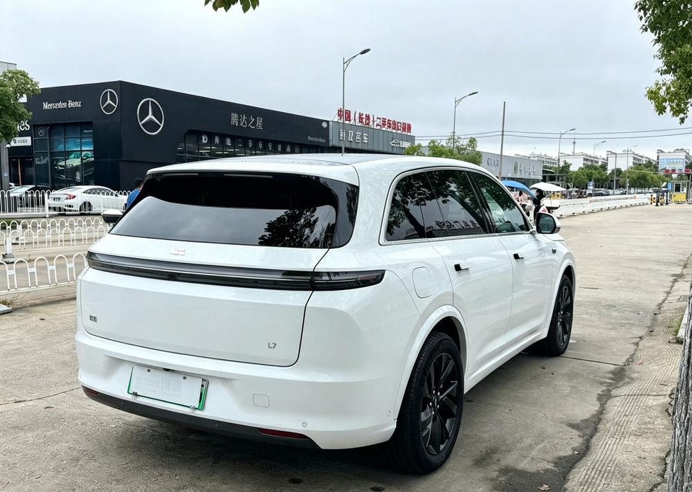 Li Auto Li Auto L7