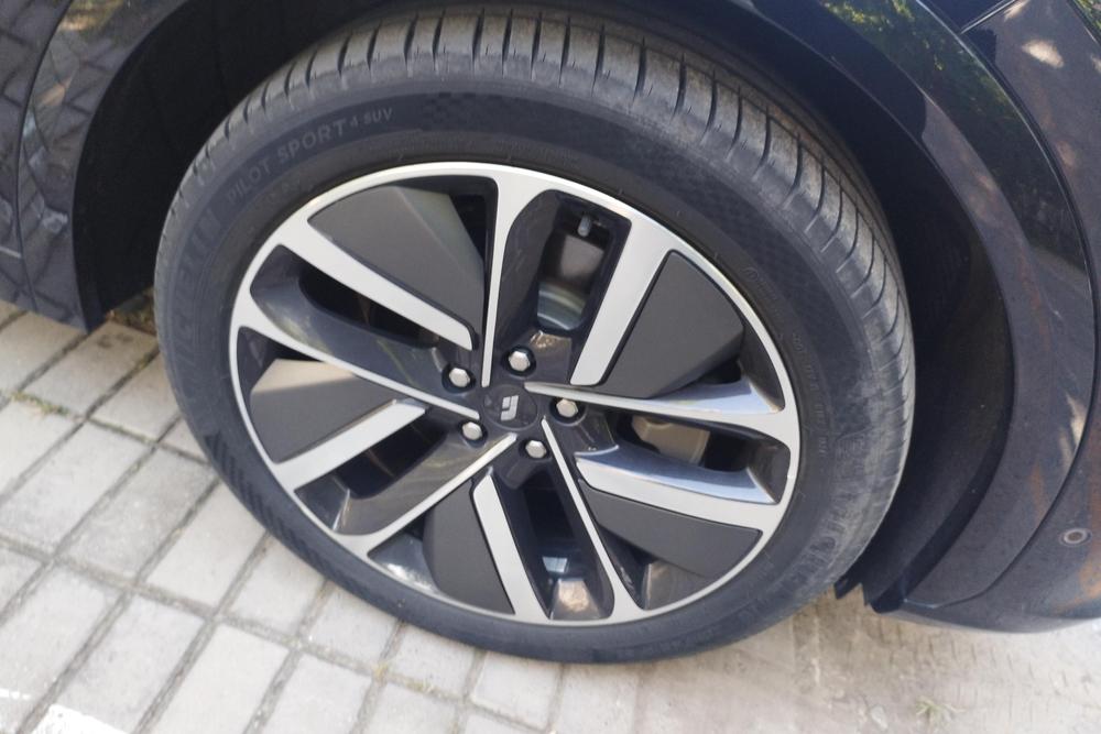 Li Auto Li Auto L7