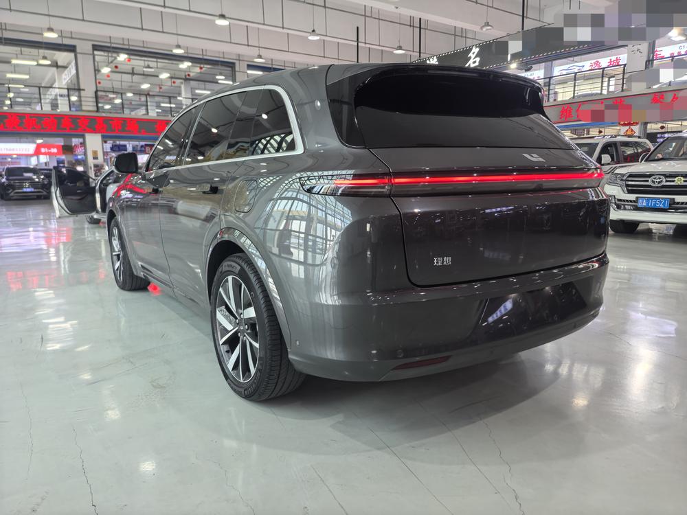 Li Auto Li Auto L7