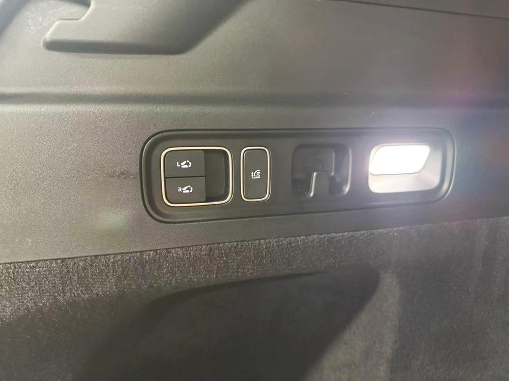 Li Auto Li Auto L7