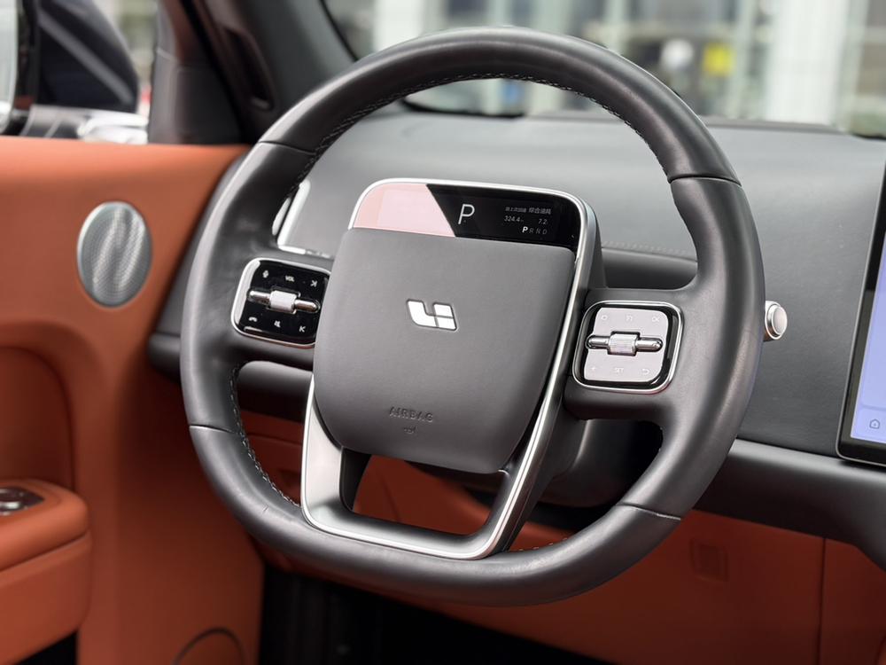 Li Auto Li Auto L7