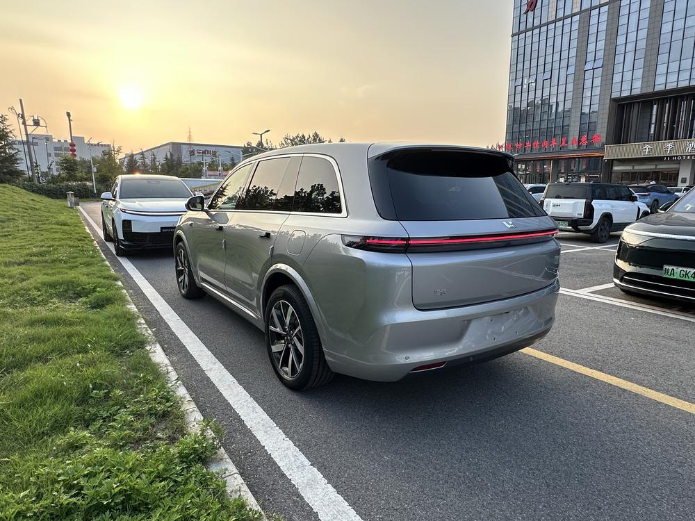 Li Auto Li Auto L8