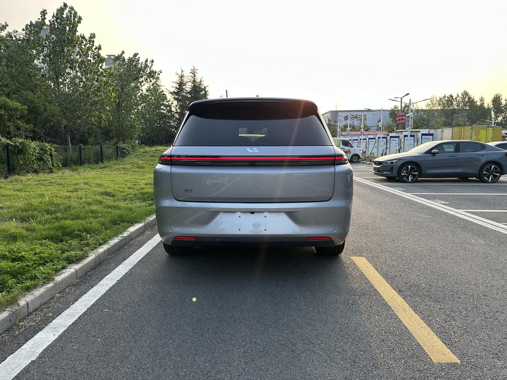 Li Auto Li Auto L8