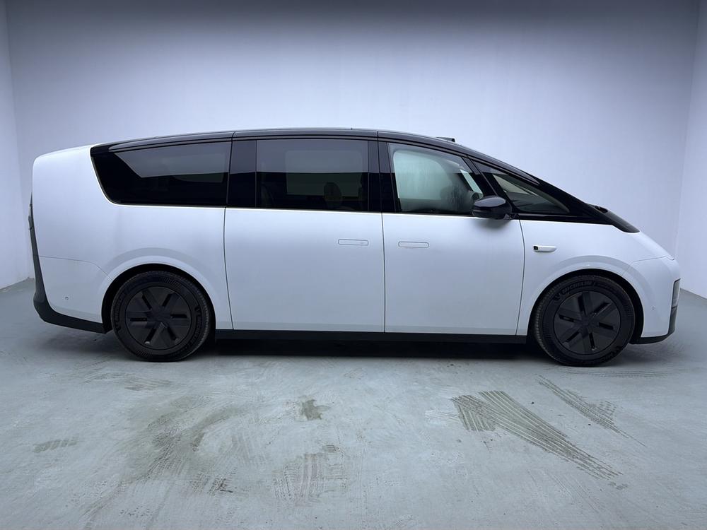 Li Auto Li Auto MEGA