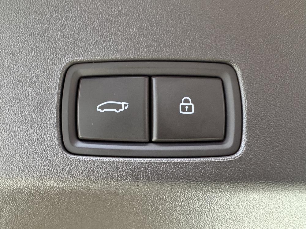 Li Auto Li Auto MEGA