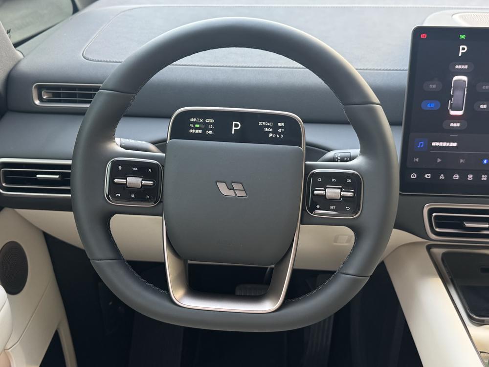 Li Auto Li Auto MEGA