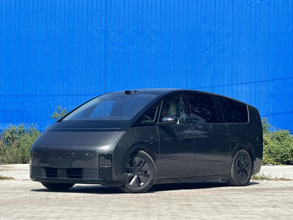 Li Auto Li Auto MEGA