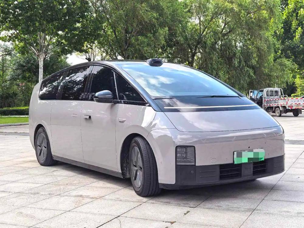 Li Auto Li Auto MEGA