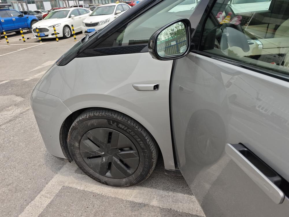 Li Auto Li Auto MEGA