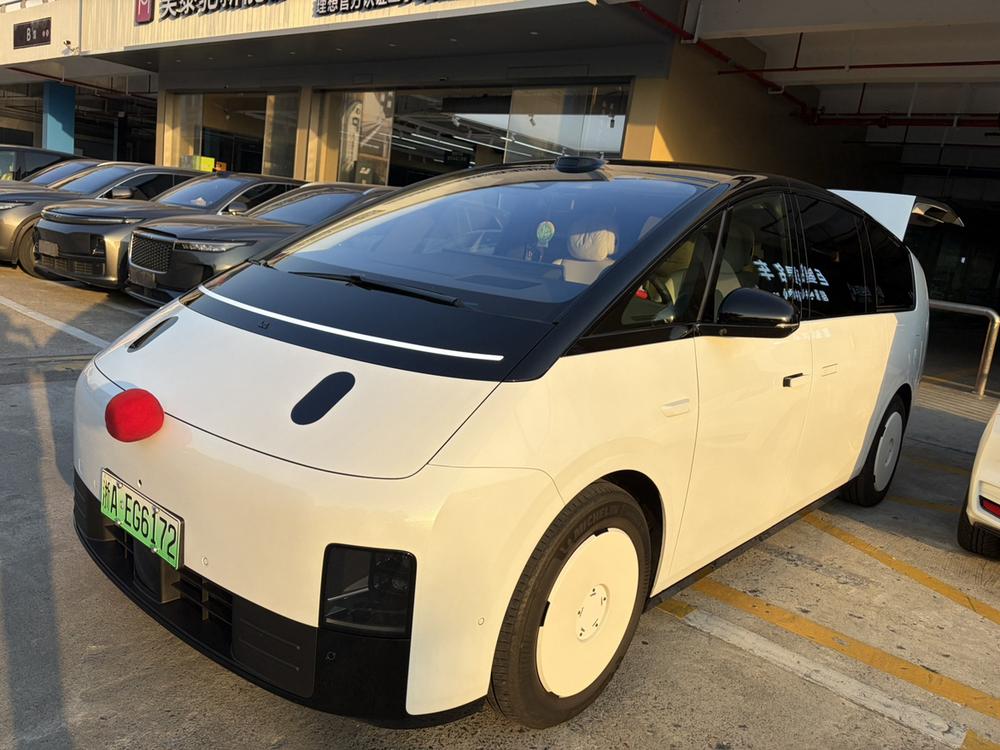 Li Auto Li Auto MEGA